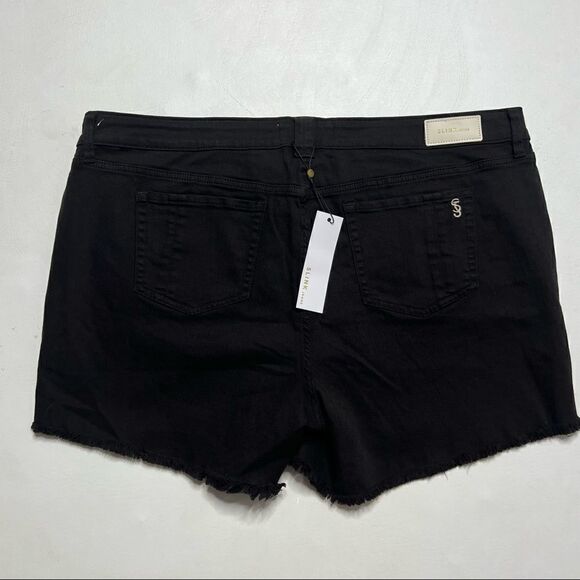 Slink Jeans | NWT Black Curvy Raw Hem Jean Shorts - Picture 3 of 7